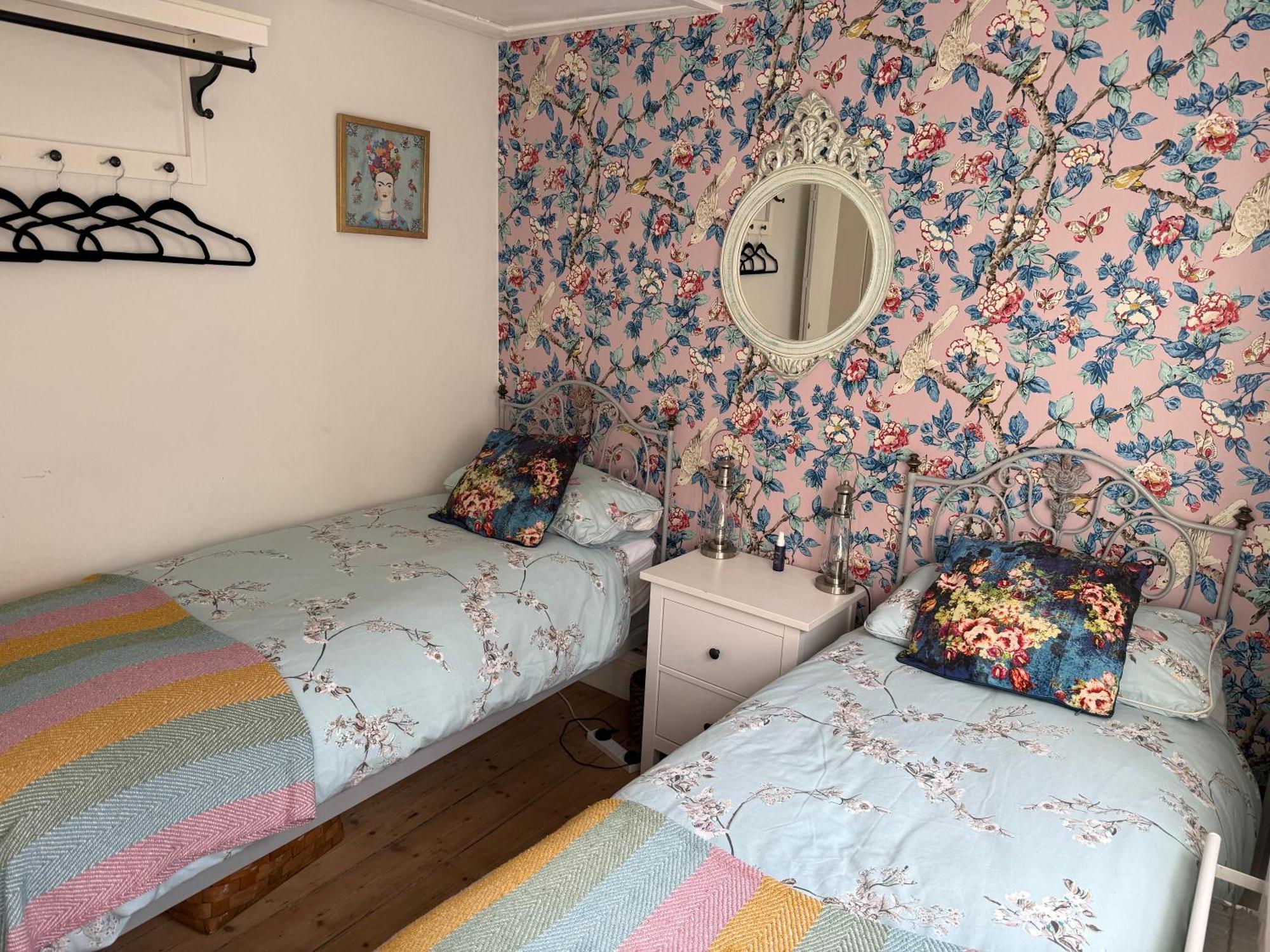North Laine Sunny Cottage - Parking Available Brighton Екстериор снимка